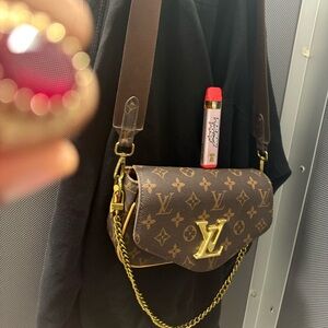 Meet your Posher, Carmen